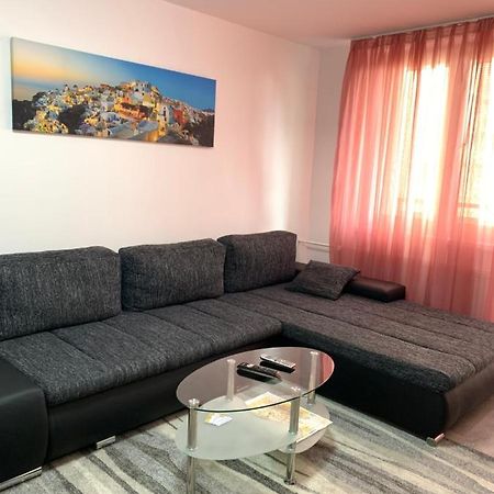 Apartament Tt10 Botanicka เตอร์นาวา ภายนอก รูปภาพ