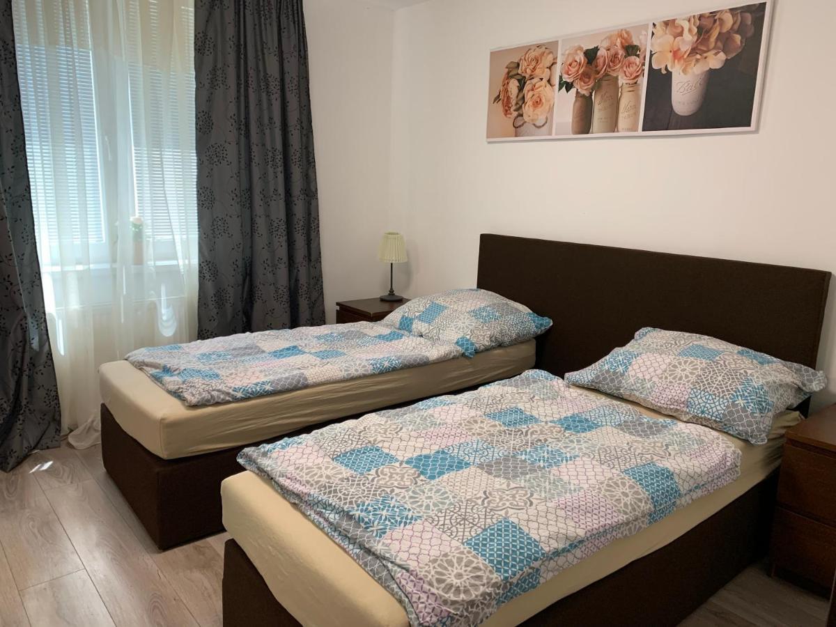 Apartament Tt10 Botanicka เตอร์นาวา ภายนอก รูปภาพ