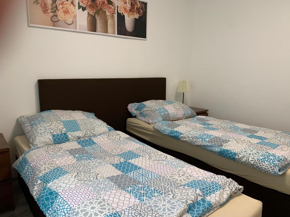 Apartament Tt10 Botanicka เตอร์นาวา ภายนอก รูปภาพ