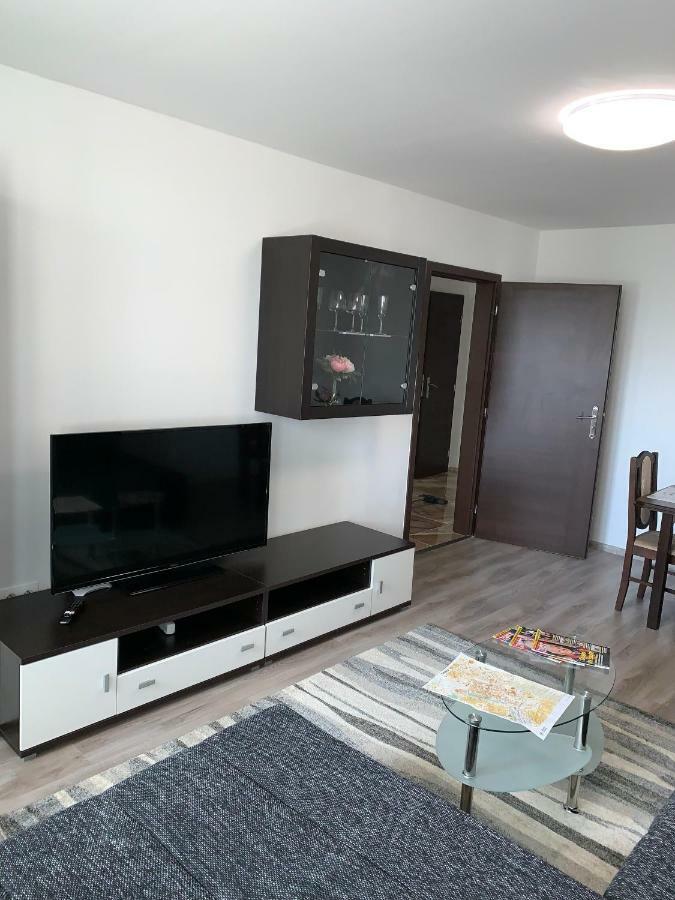 Apartament Tt10 Botanicka เตอร์นาวา ภายนอก รูปภาพ